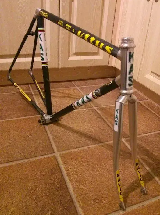 Vitus Carbone 9 full stickers 3.webp