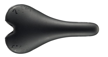 0006100_fizik_aliante_carbon_braided_saddle_0_450.webp