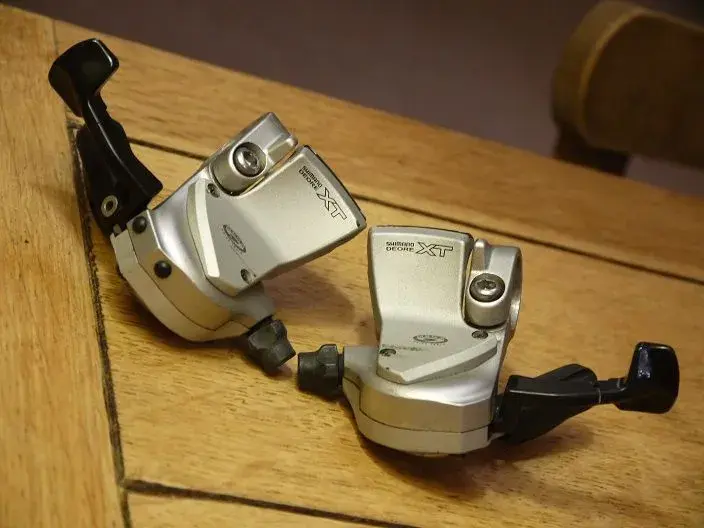 M750 xt shifters.webp
