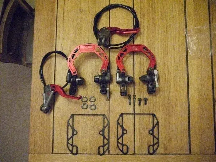 Magura Hs33.webp