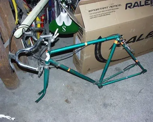 Dunelt Racer 1.webp