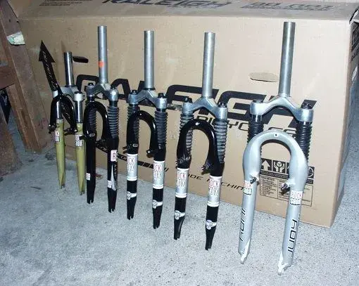 Rock Shox Mag, 2 Indy, Jett and Judy1.webp