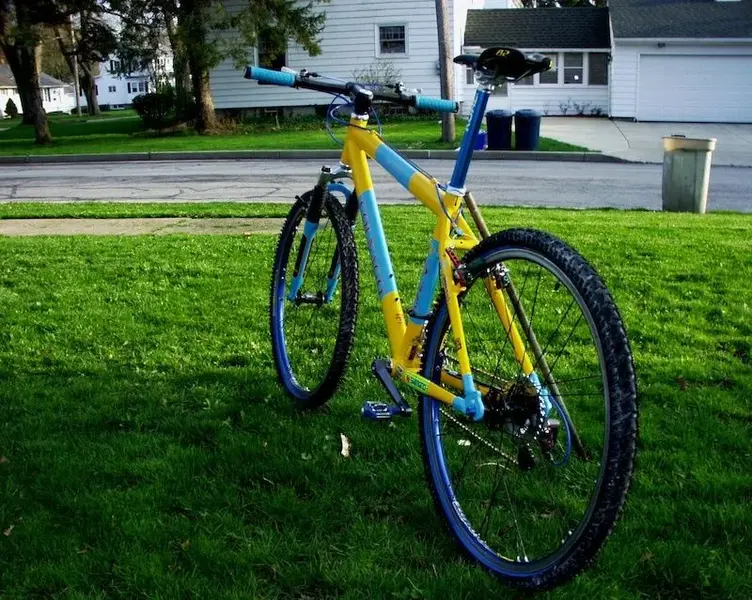 Colnago-Giro-M-26 XC 1.webp