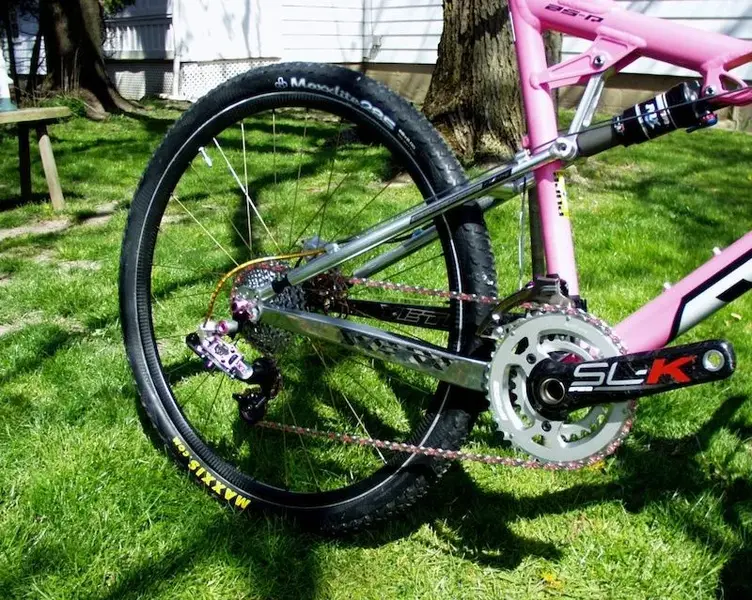Yeti-AS-R-SL-Pro-XC Drive Side.webp