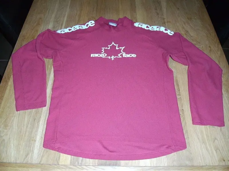 clothing sale 004.webp
