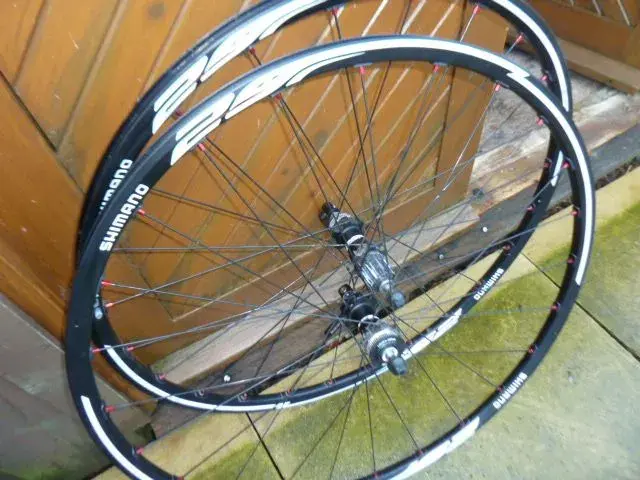 Shimano old and modern wheels 005.webp