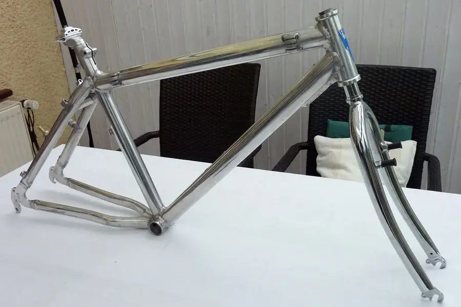 1992-fuchs-frame.webp