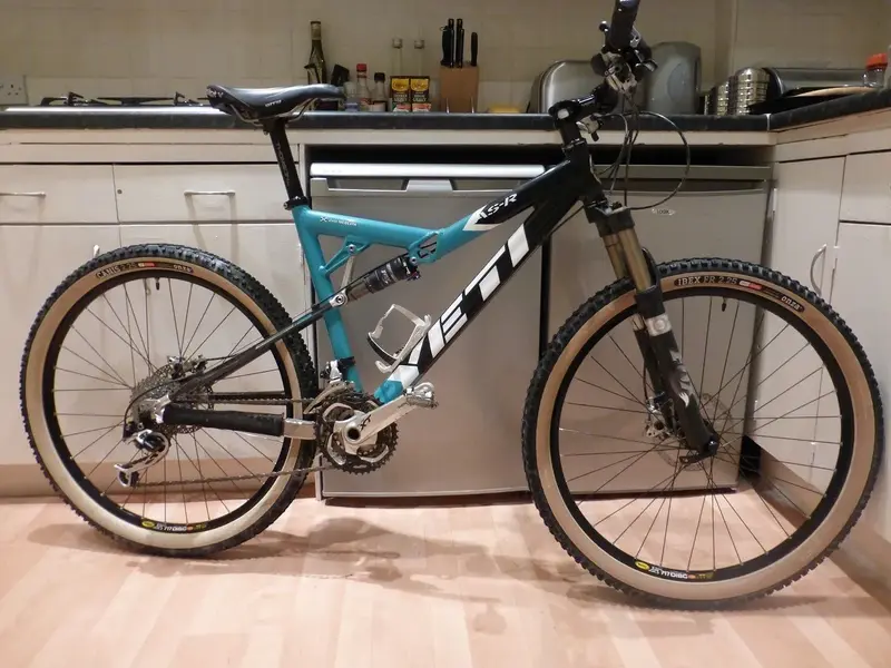 yeti asr.webp