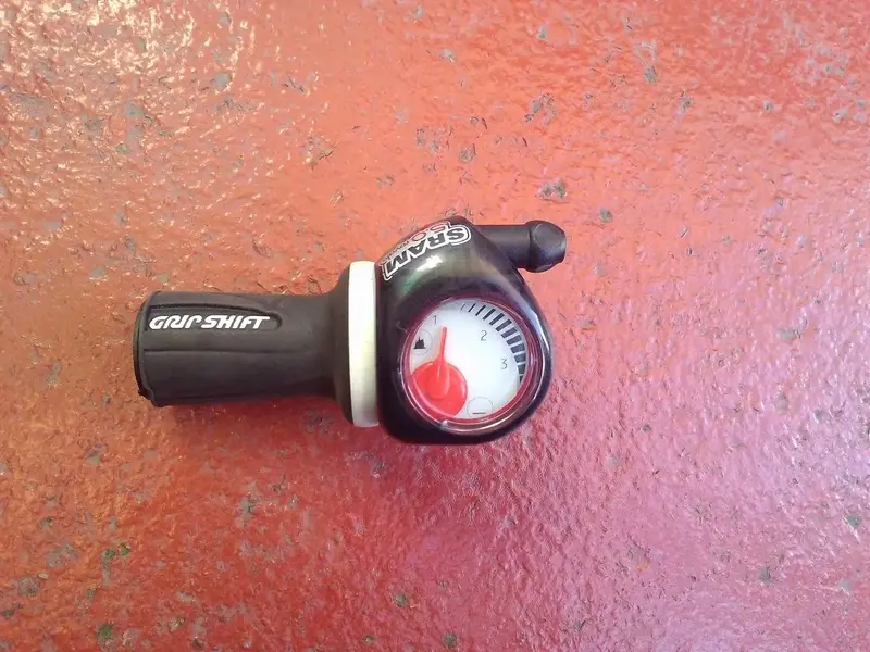 sram royale.webp