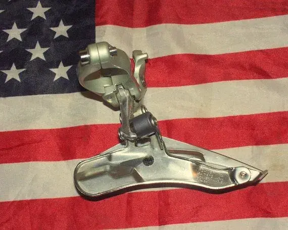 Shimano 105 Front Mech 01.webp
