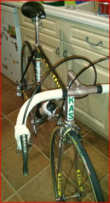Kelly KAS Carbone 9 front.webp