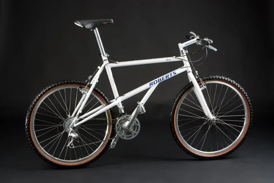 Roberts Stratos-6981.webp
