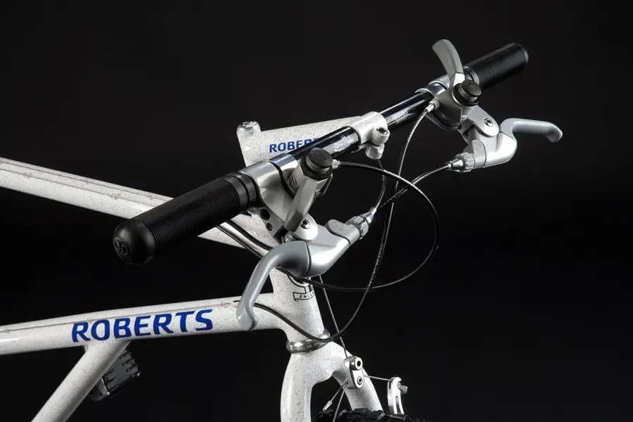 Roberts Stratos-6995.webp