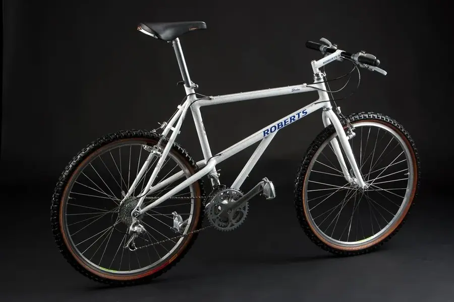 Roberts Stratos-6982.webp