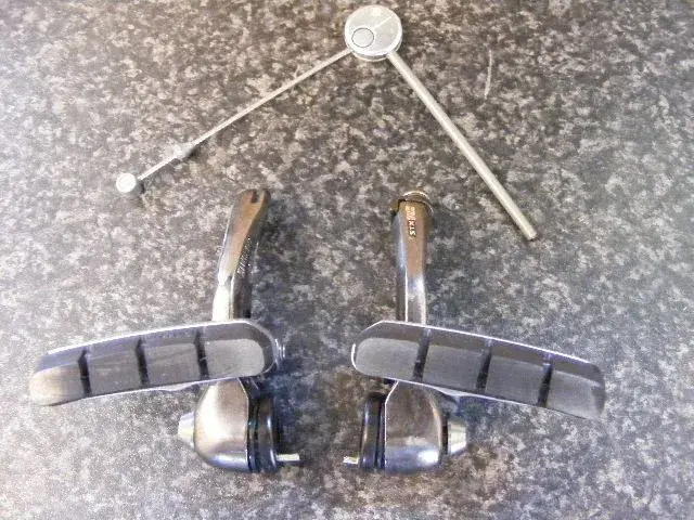 2008_0814bikeparts0008.webp