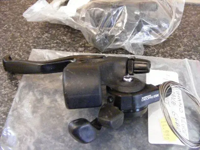 2008_0814bikeparts0004.webp