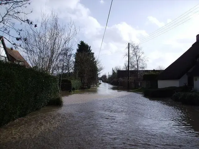Drayton flood water 001.webp
