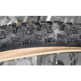 tire-gt-700d-knobby2.0website_3.webp