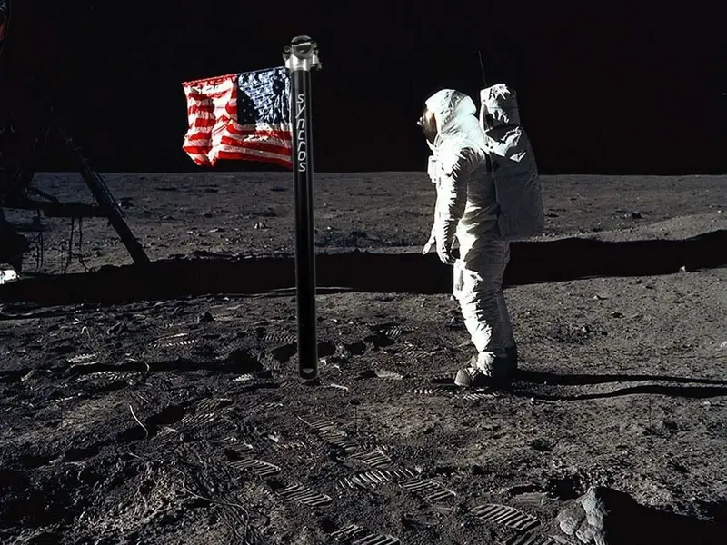 syncros-on-the-moon.webp