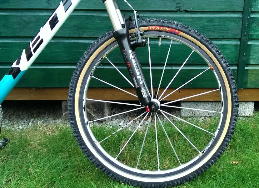 SMOKE DART CLASSIC 2.1 amberwall tyres SOLD Retrobike