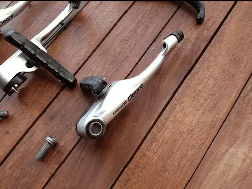 XT V Brakes 2.webp