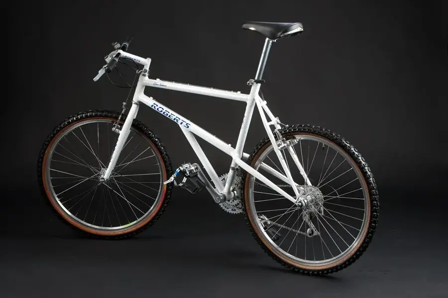 Roberts Stratos-6966.webp