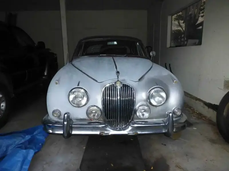 Jag primered front.webp