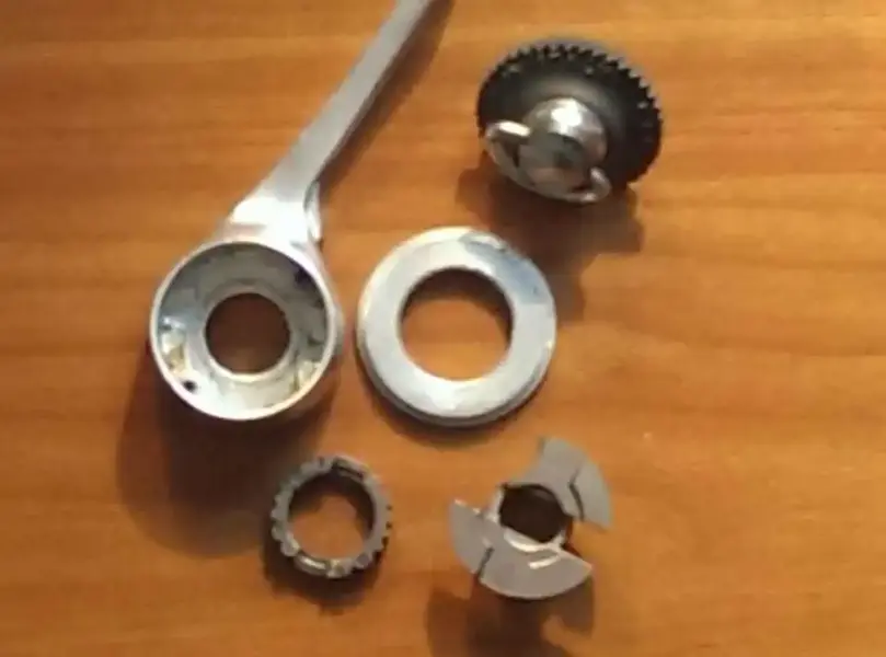 Campagnolo DT shift - broken.webp