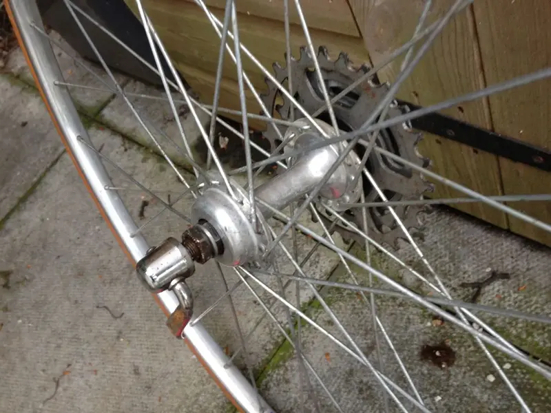 Wheels cranks saddles7.webp
