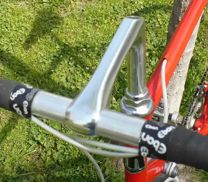 piros moser9 retrobike.webp