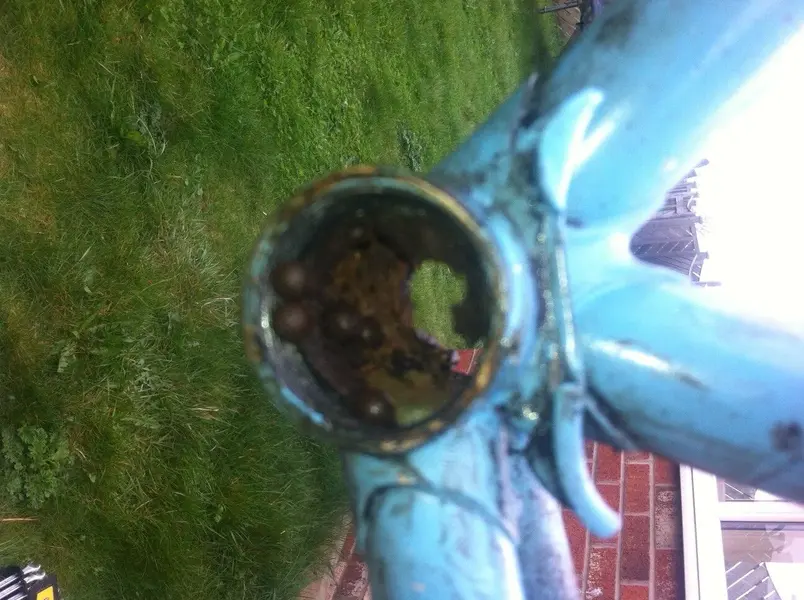 BOTTOM BRACKET2.webp