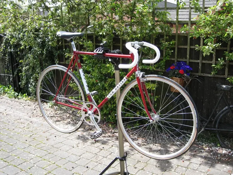 image001.webp