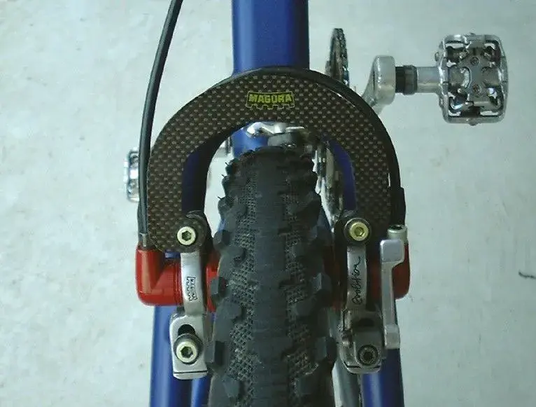 magura3.webp