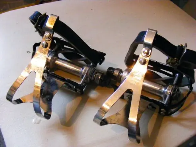 Campag pedals1.webp