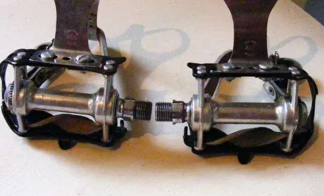 Campag pedals3.webp