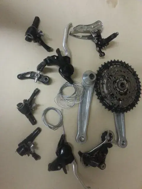 derailiers and shit 037 (480x640).webp