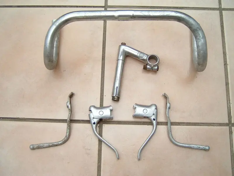 bars brakes.webp