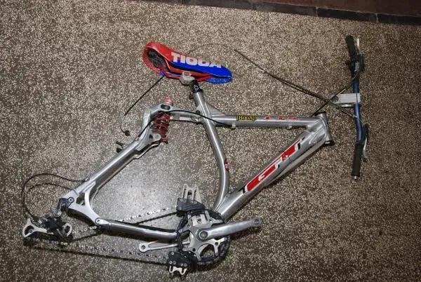 GT LTS 2000.webp