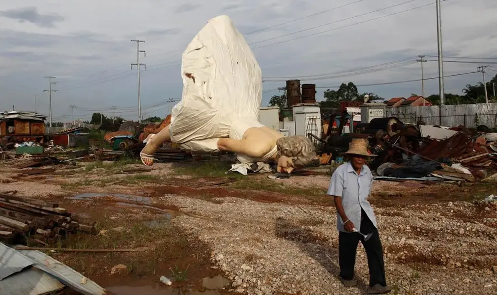 Marilyn Statue in China.webp