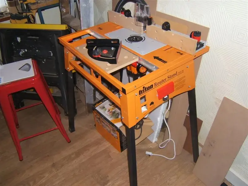 Triton dedicated router table and stand 002 (Custom).webp