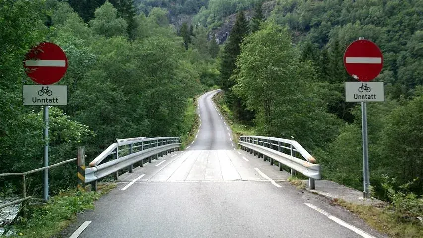 1 no vehicles except bikes.webp