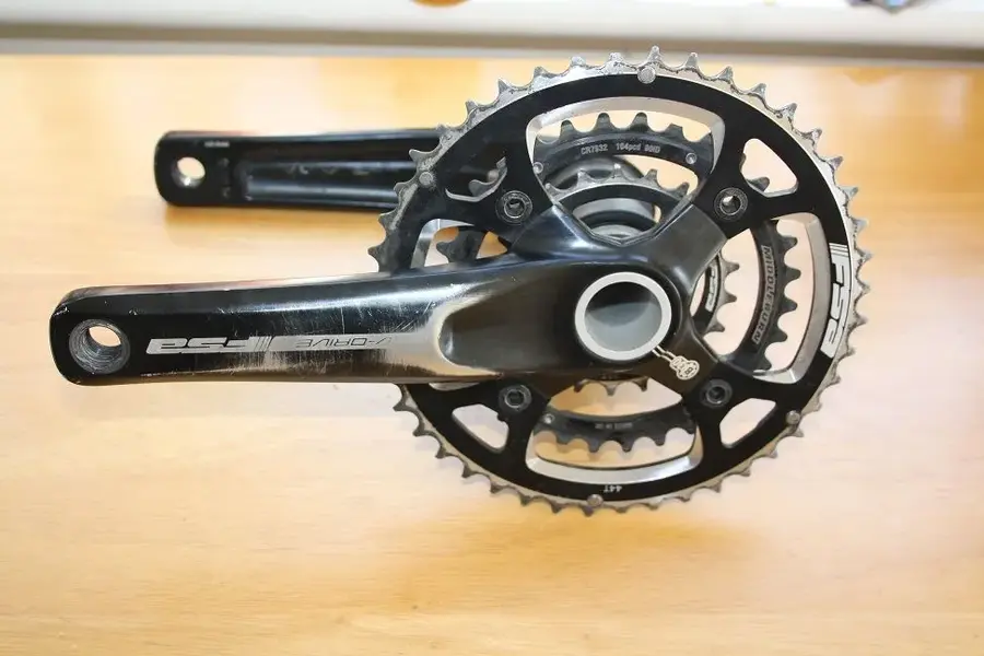 FSA V-Drive crankset.webp