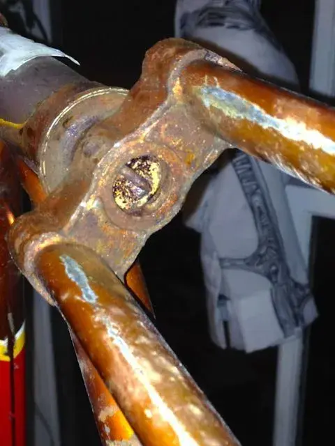 11 Fork Detail.webp