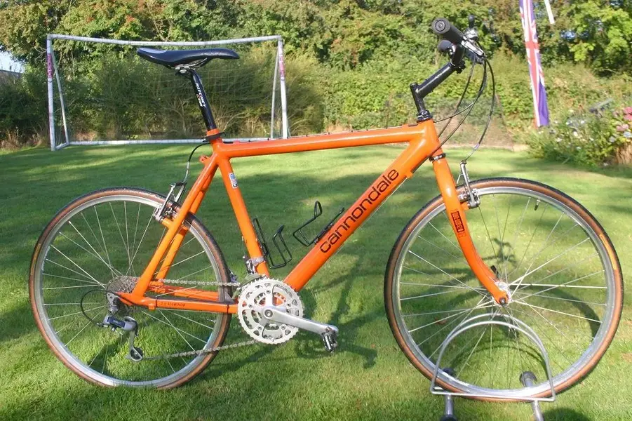 Orange Cannondale.webp
