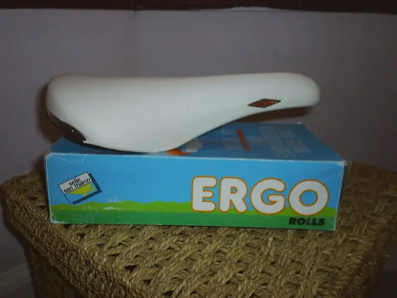 white rolls saddle.webp