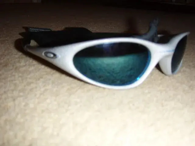 Oakley Fives 2.webp