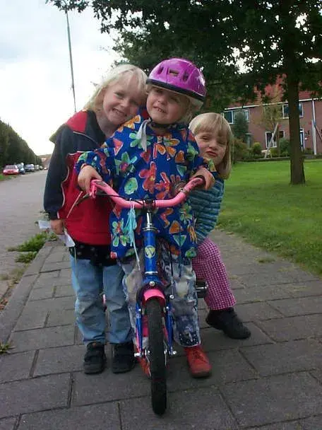 kids3.webp