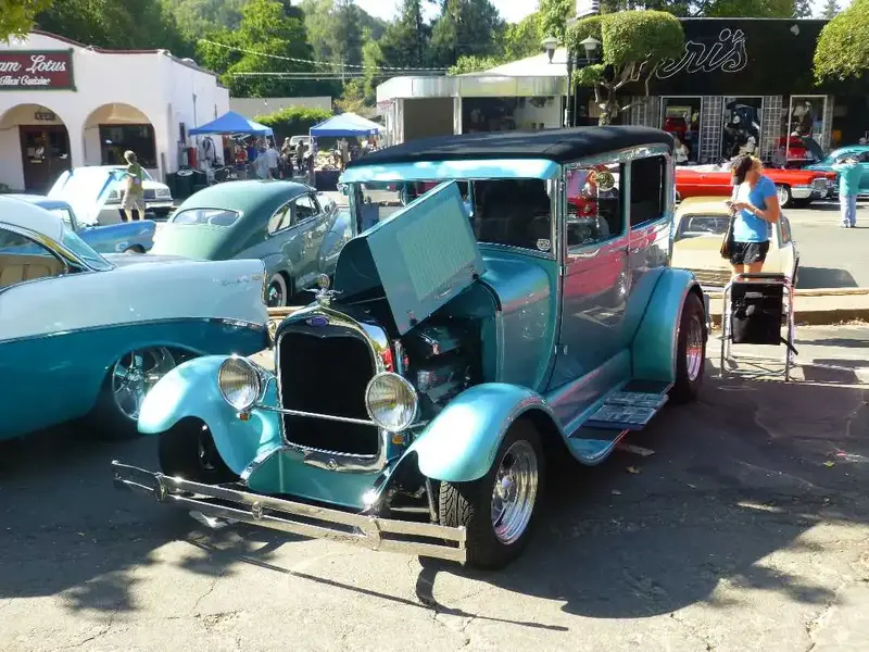 Nice old Ford.webp