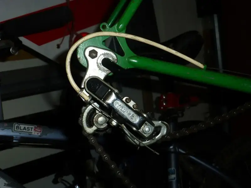 9 - Rear hanger.webp