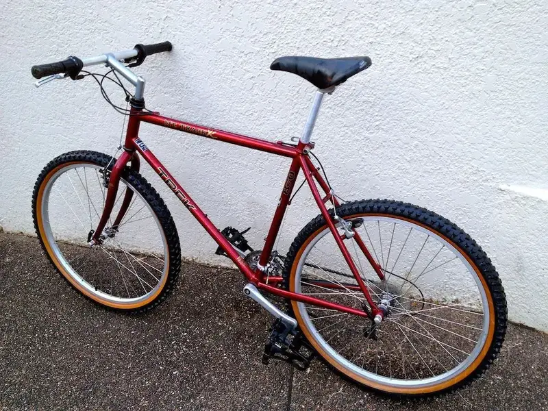 Trek 870 02.webp